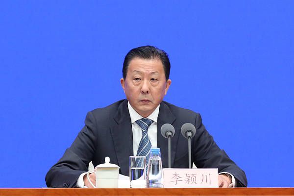 国产jjizz女人老师多水免费